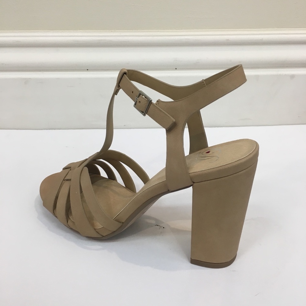 🌿Faux Suede T-Strap Block Heel🌿 - Picture 4 of 5